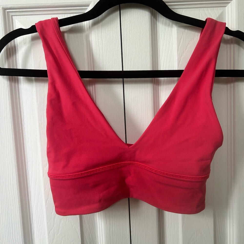 lululemon Align V-Neck Bra
Light Support, A/B Cup